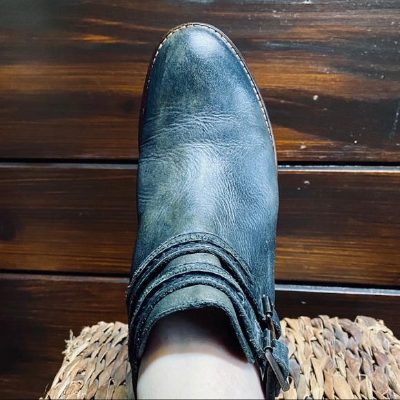 Free people low heel double buckle leather city style shooties size 37M EXC COND - Picture 6 of 15